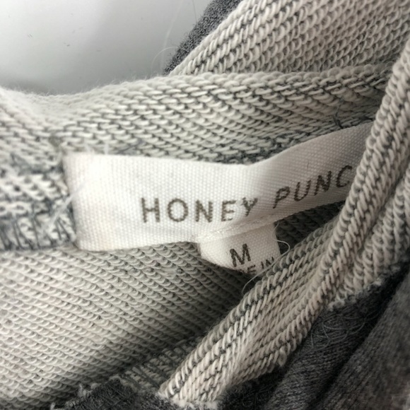 zipper back hooded tunic sweatshirt | honey punch - Picture 4 of 5